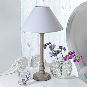 Find new ways to light up a bedroom with Little Lucy Willow.
